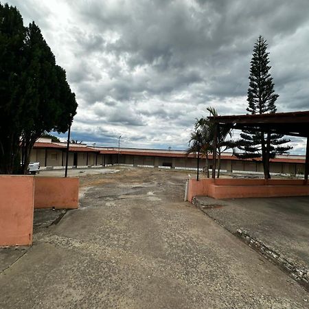Hotel Costela Gaucha Divisa Alegre ภายนอก รูปภาพ