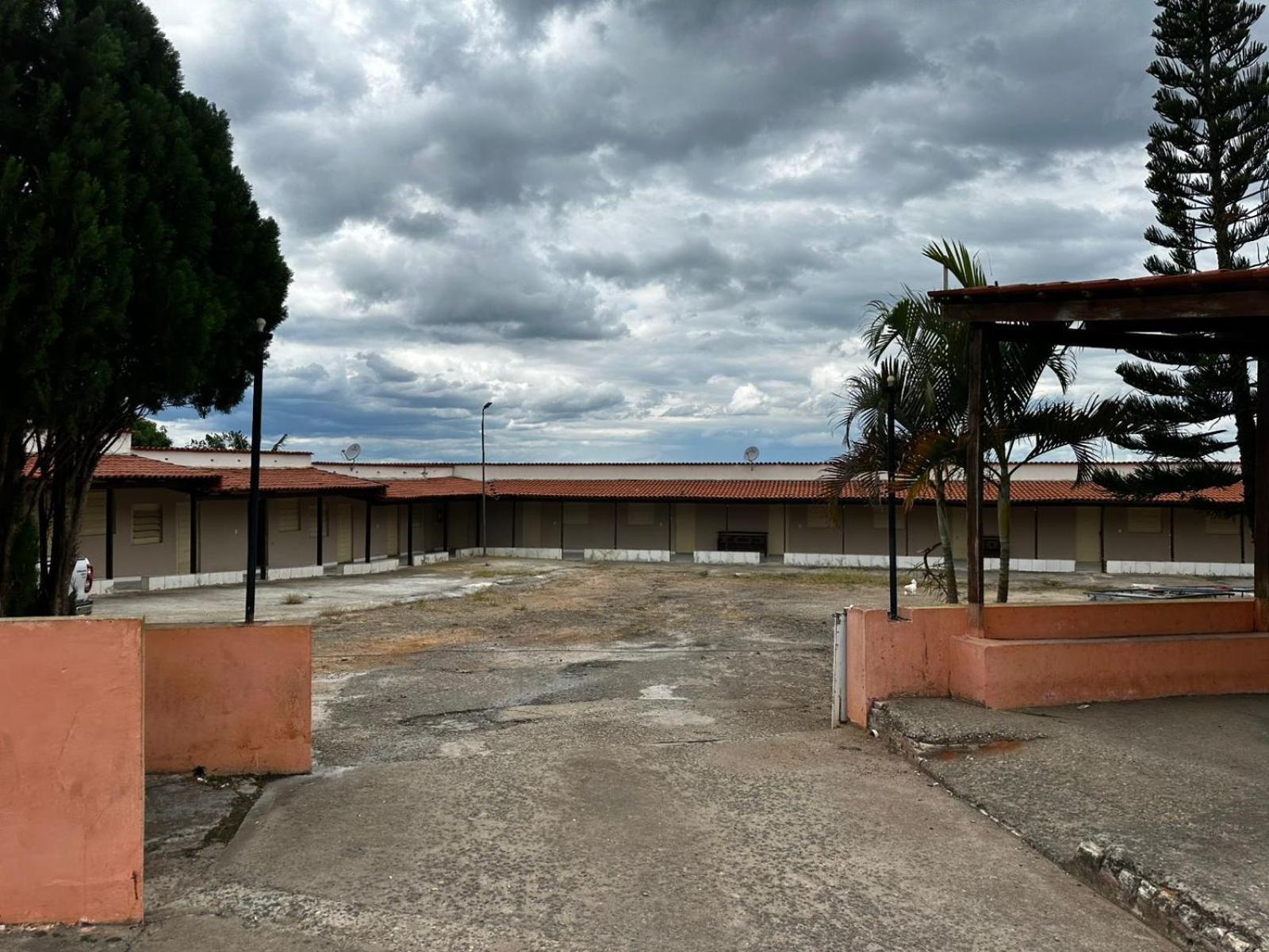 Hotel Costela Gaucha Divisa Alegre ภายนอก รูปภาพ